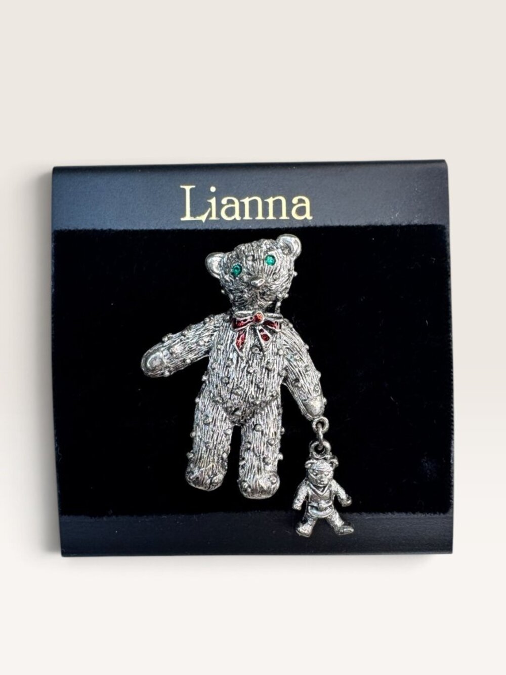 Vintage 1990s Lianna Silver Tone Textured Teddy Bear Dangle Brooch New